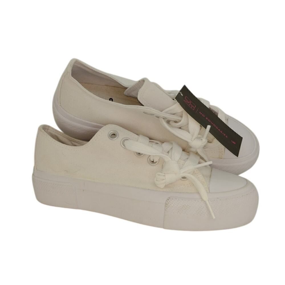 No Boundaries Womens NEW w/Tags White Platform Memory Foam LaceUp Sneakers-sz. 6